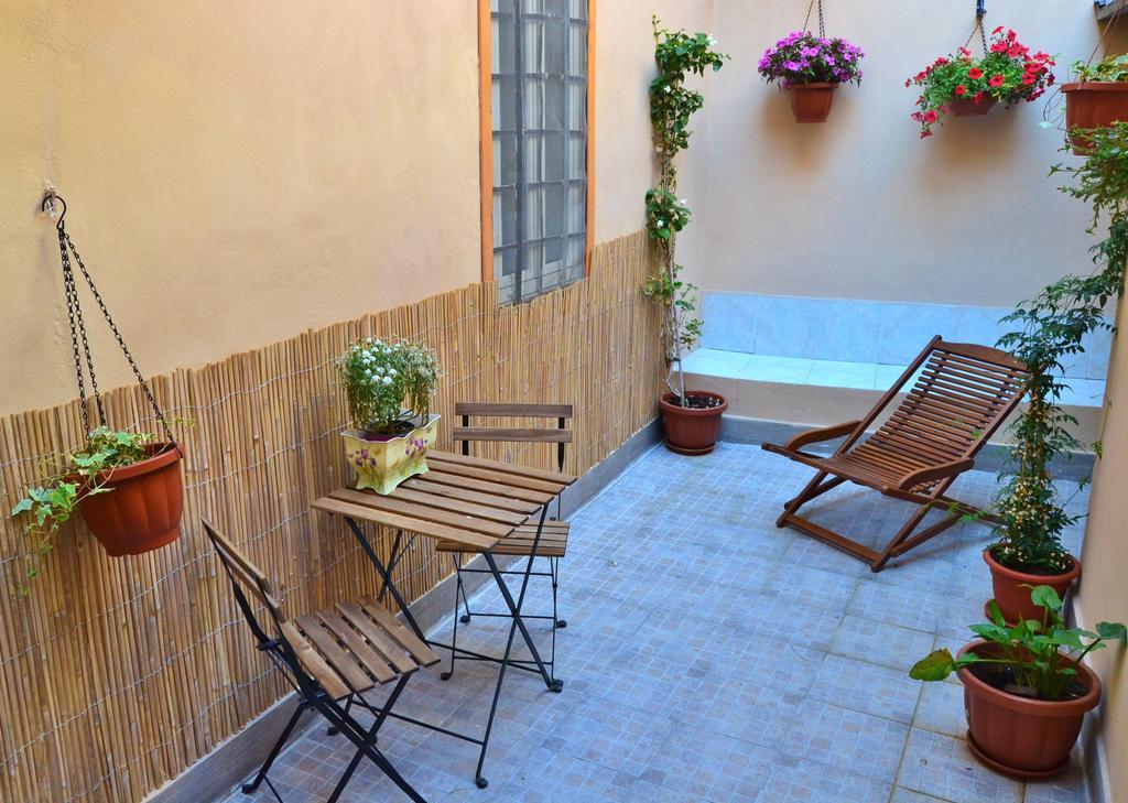 Ferienwohnung Tukory Flat Palermo Exterior foto