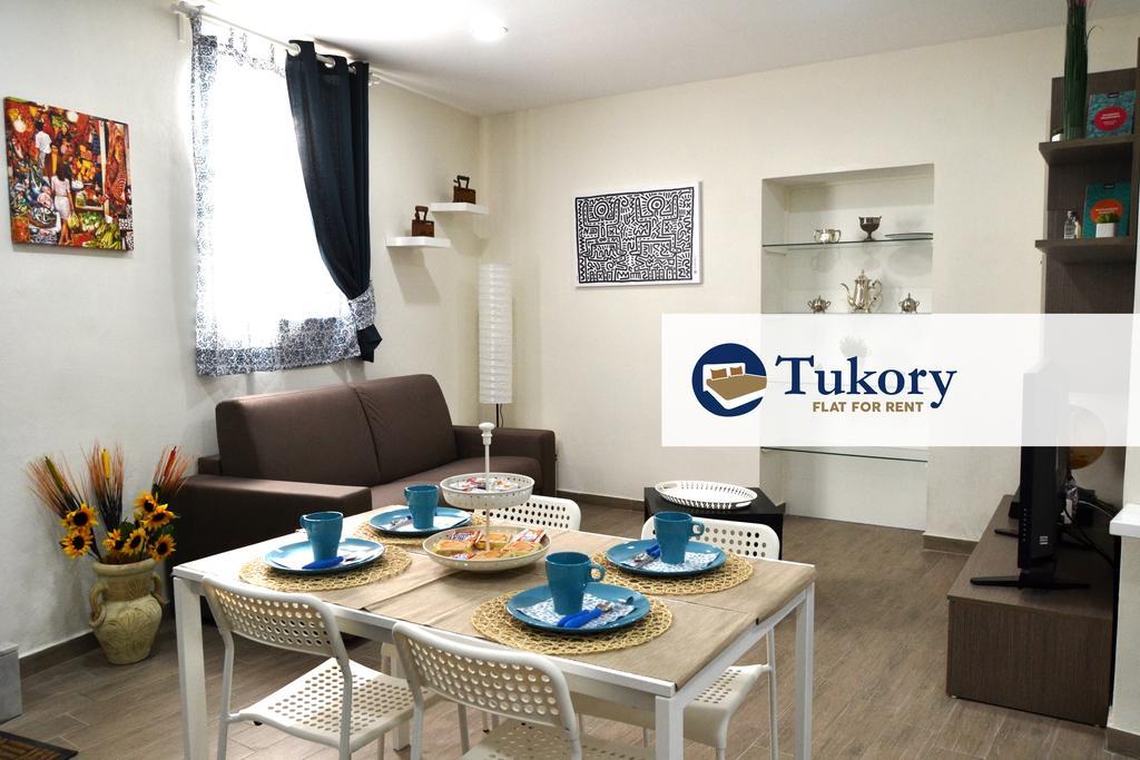 Ferienwohnung Tukory Flat Palermo Exterior foto
